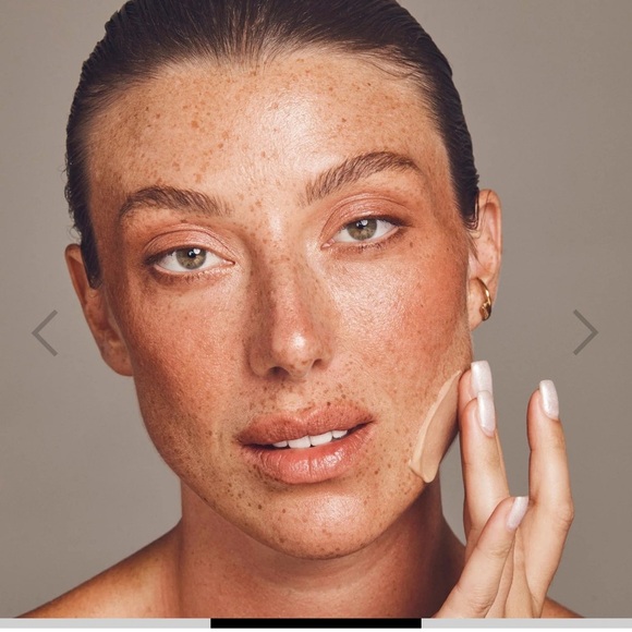 NIB•MUTHA Power Exfoliating Serum - Picture 3 of 4